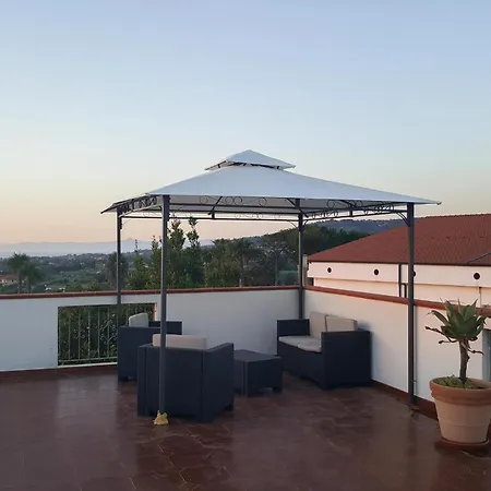 Amazing In Apartment Ricadi